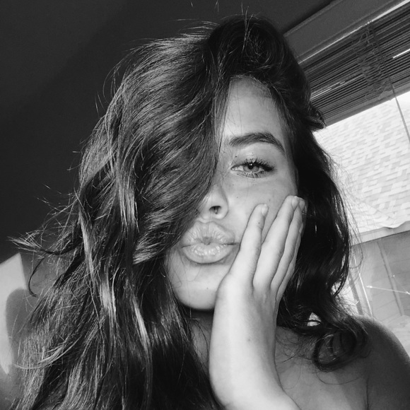 Meet your Posher, Isabella - Picture 1 of 1